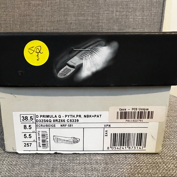 Geox Women’s python leather flats. US 8.5 (EU 38.5) - Picture 4 of 12